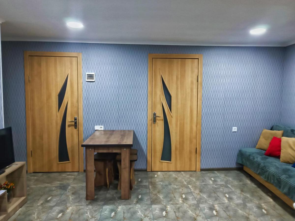 Apartment Linima Tbilisi Esterno foto