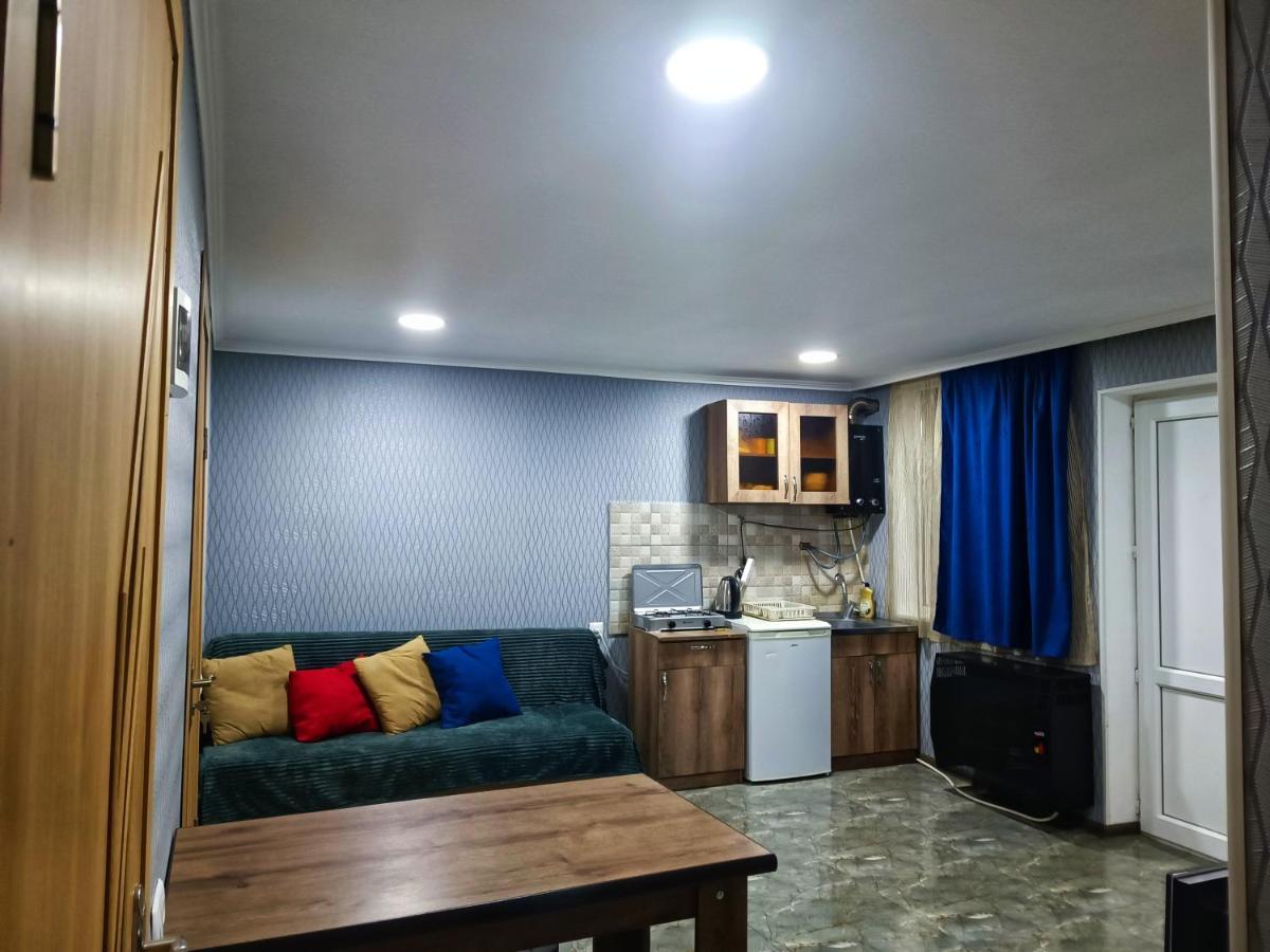 Apartment Linima Tbilisi Esterno foto