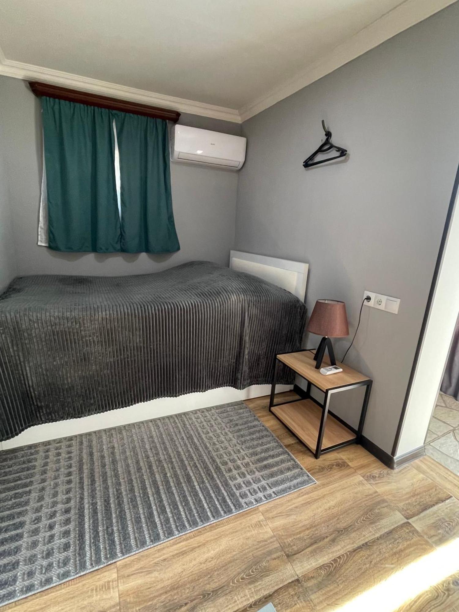 Apartment Linima Tbilisi Esterno foto