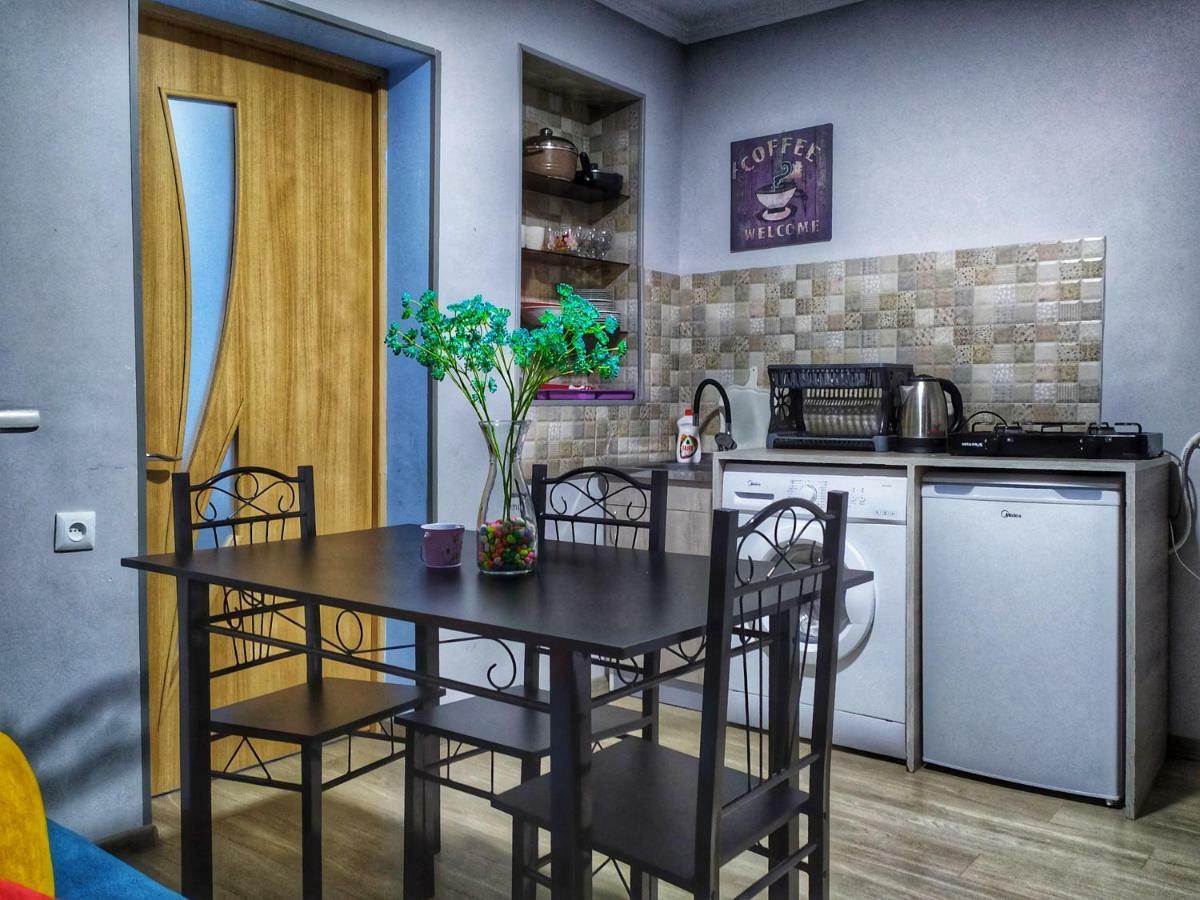 Apartment Linima Tbilisi Esterno foto